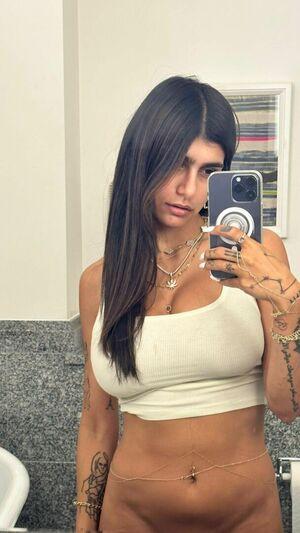 Mia Khalifa photo 966