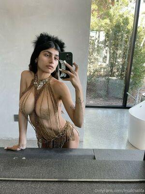 Mia Khalifa photo 1249