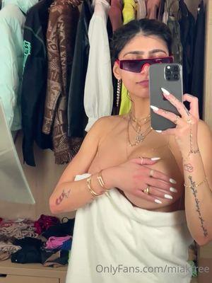 Mia Khalifa photo 1444