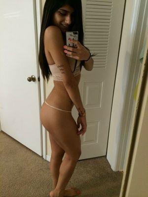 Mia Khalifa photo 1689