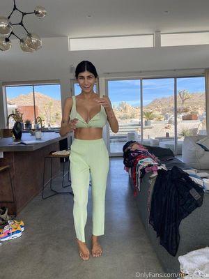 Mia Khalifa photo 1795