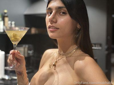 Mia Khalifa photo 1882