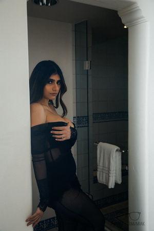 Mia Khalifa photo 1919