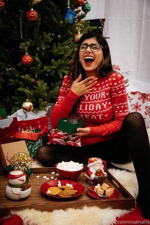 Mia Khalifa photo 1939