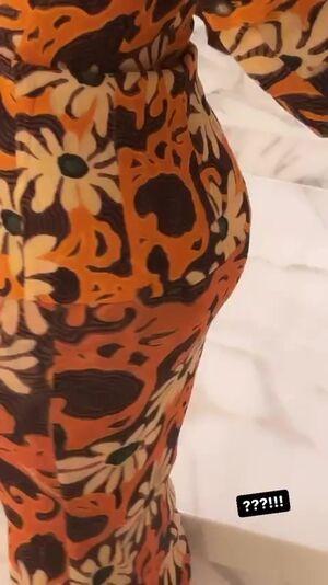 Mia Khalifa photo 2125