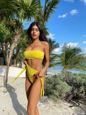 Mia Khalifa photo 2333