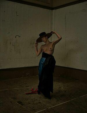 Milla Jovovich photo 22
