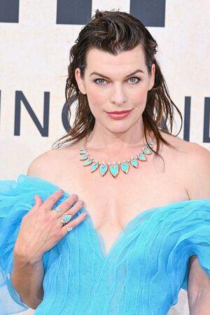Milla Jovovich photo 62