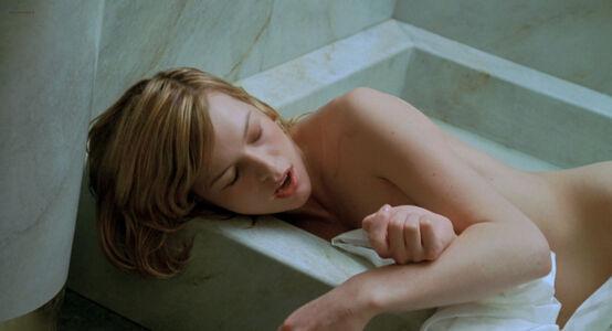 Milla Jovovich photo 104