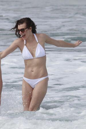 Milla Jovovich photo 168