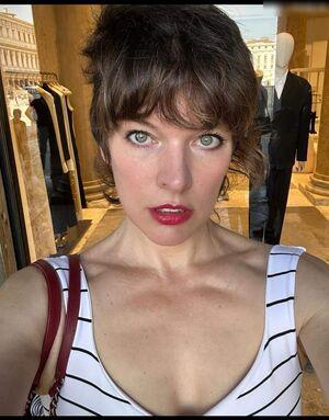 Milla Jovovich photo 284