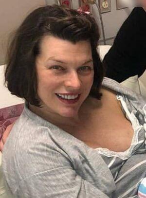 Milla Jovovich photo 285