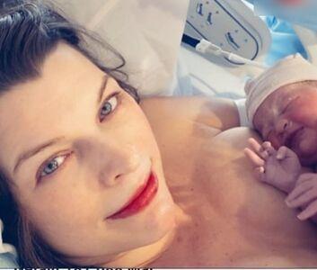 Milla Jovovich photo 286
