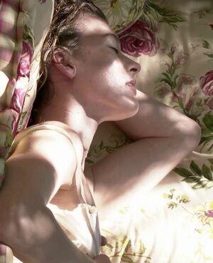 Milla Jovovich photo 313