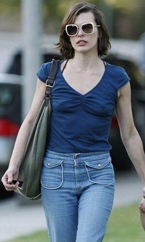 Milla Jovovich photo 356