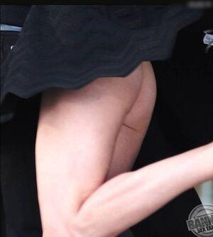 Milla Jovovich photo 365