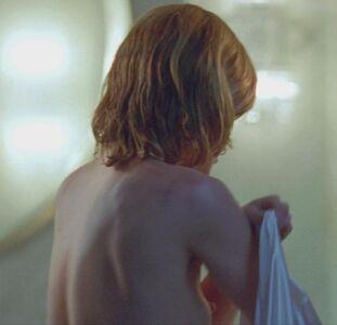 Milla Jovovich photo 375