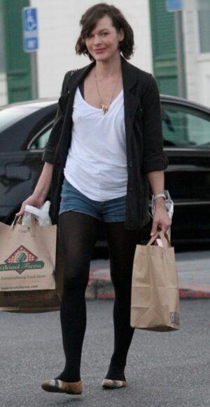 Milla Jovovich photo 407