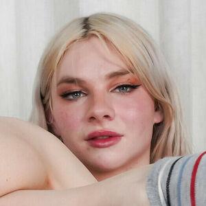 Profile photo of Minx Maven