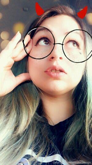 misslunamagic photo 21