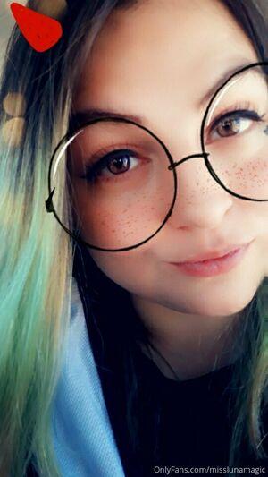 misslunamagic photo 23