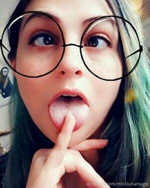 misslunamagic photo 30