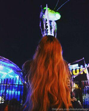 misslunamagic photo 37