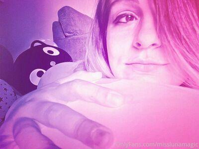 misslunamagic photo 181