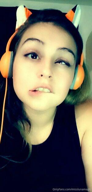 misslunamagic photo 247