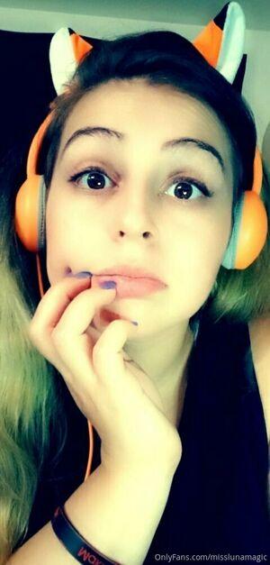 misslunamagic photo 250