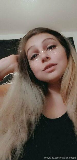 misslunamagic photo 253