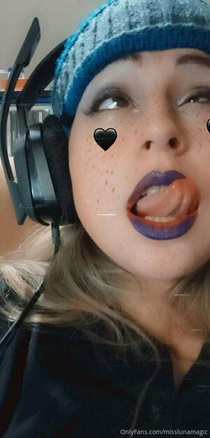 misslunamagic photo 257