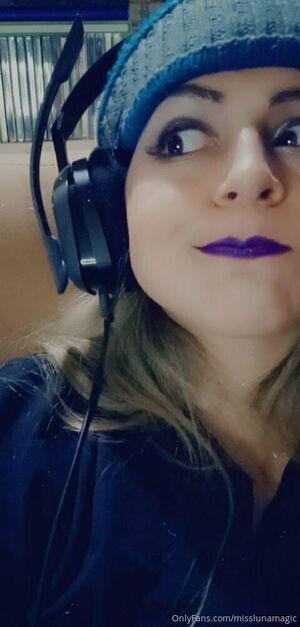 misslunamagic photo 259