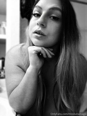 misslunamagic photo 303