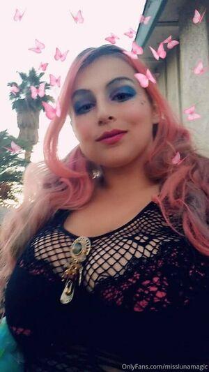 misslunamagic photo 330