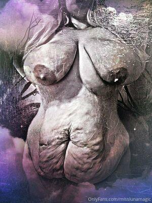 misslunamagic photo 356