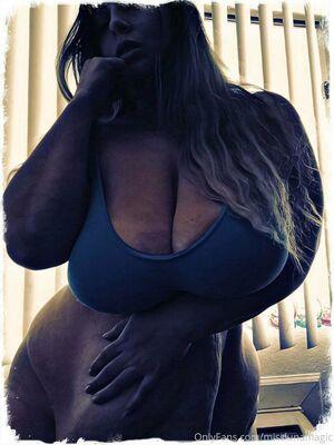 misslunamagic photo 401