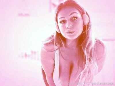 misslunamagic photo 420