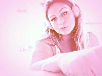 misslunamagic photo 422