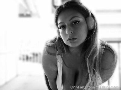 misslunamagic photo 429