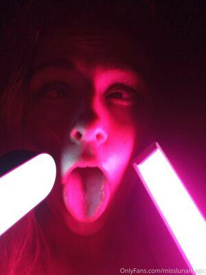 misslunamagic photo 446