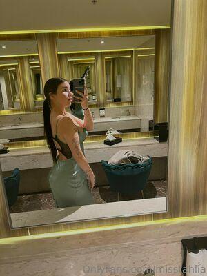 misstahlia photo 6