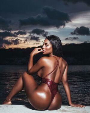 Monifa Jansen photo 65