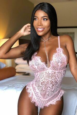 Monifa Jansen photo 73