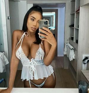 Monifa Jansen photo 76