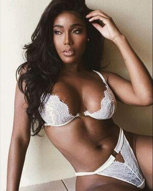 Monifa Jansen photo 79