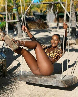 Monifa Jansen photo 113