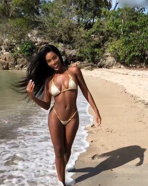 Monifa Jansen photo 270