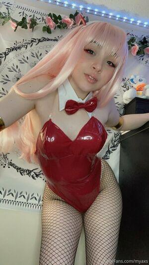 MyaXS photo 140