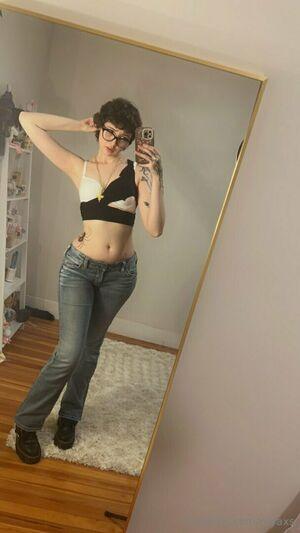 MyaXS photo 196